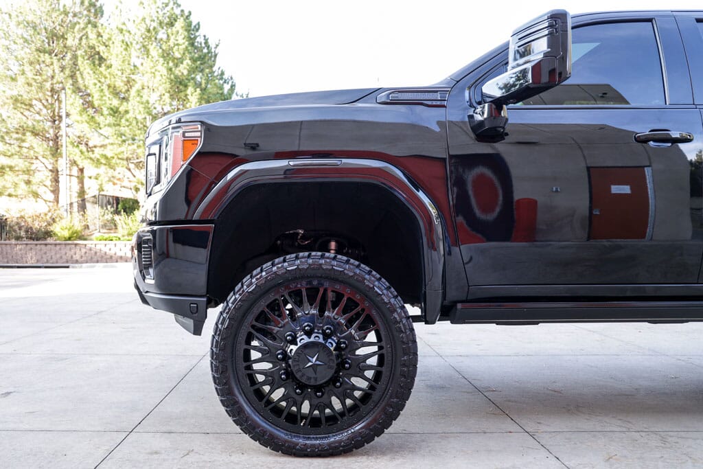2022 GMC シエラ 3500 プロデューリー カイエン・レッド ) 2022 GMC Sierra 3500HD - Wheel & Tire Sizes, PCD, Offset and